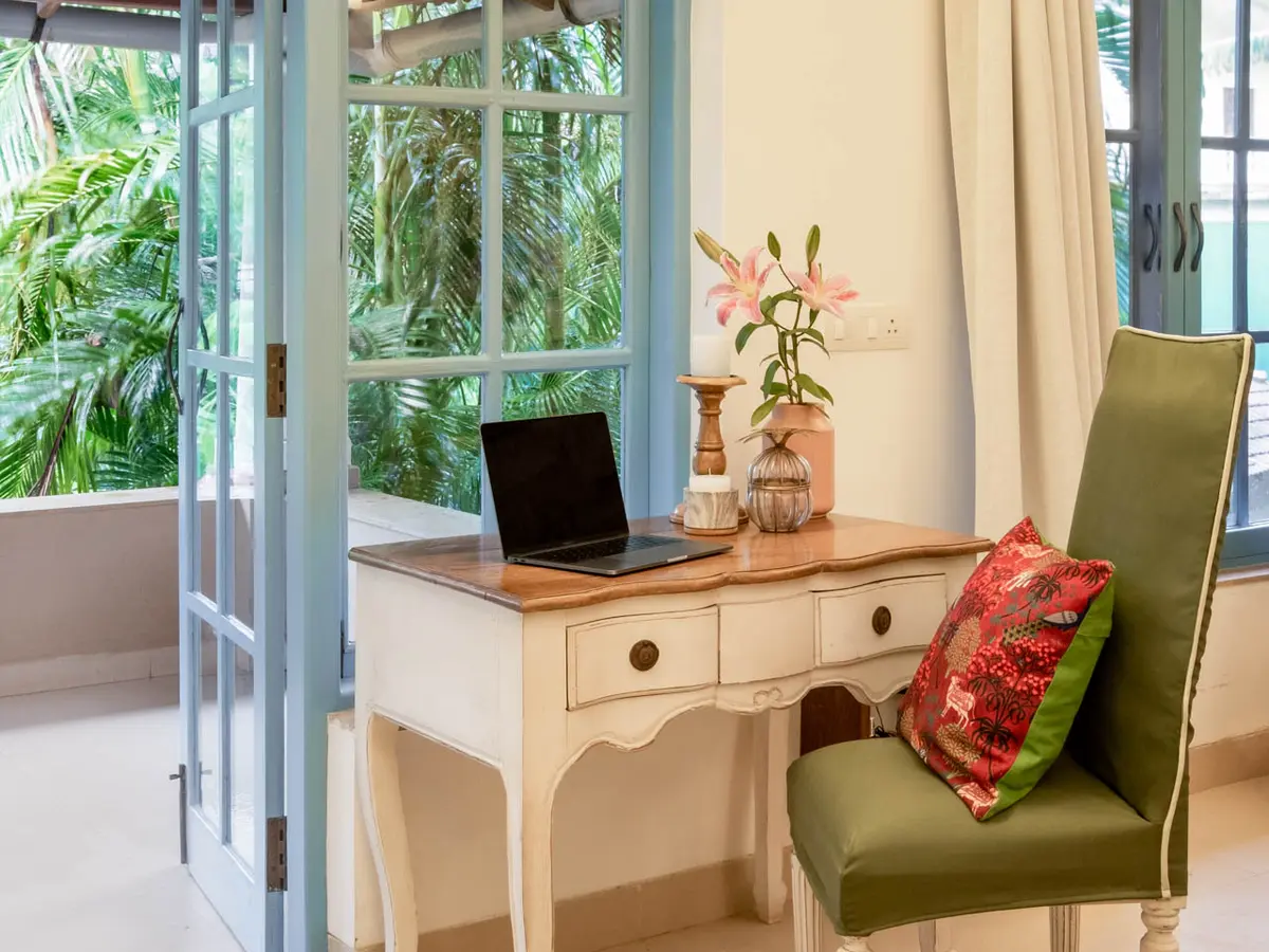 Villa Nimaya - Study Area in Bedroom 2
