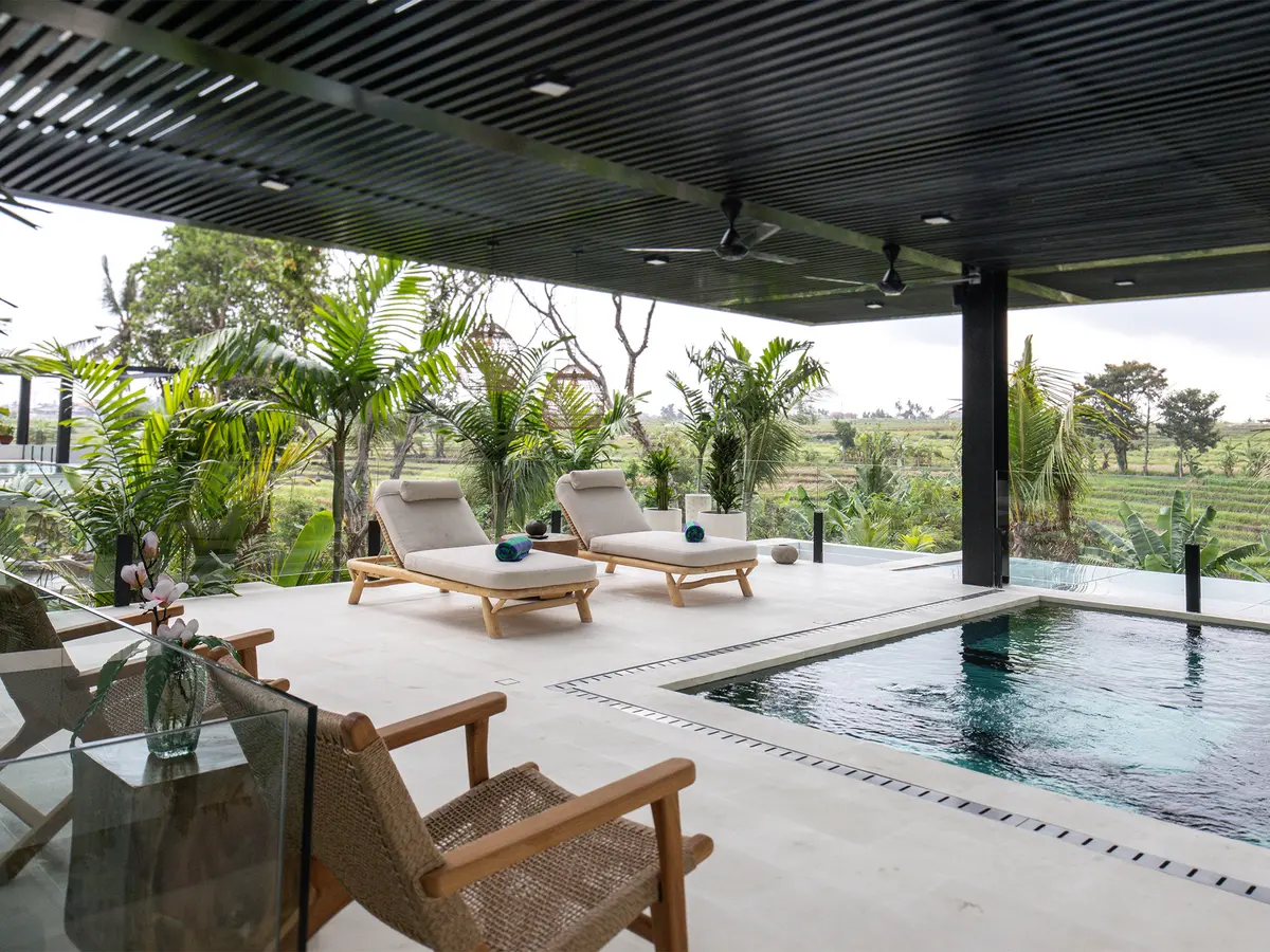 Villa Norbu - Relaxing master bedroom terrace and plunge pool