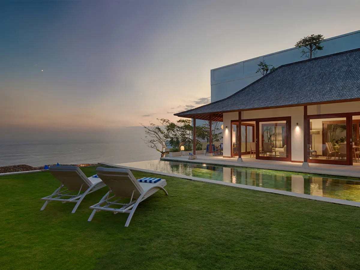 Sol y Mar - Captivating sunset view over the cliffside pool deck