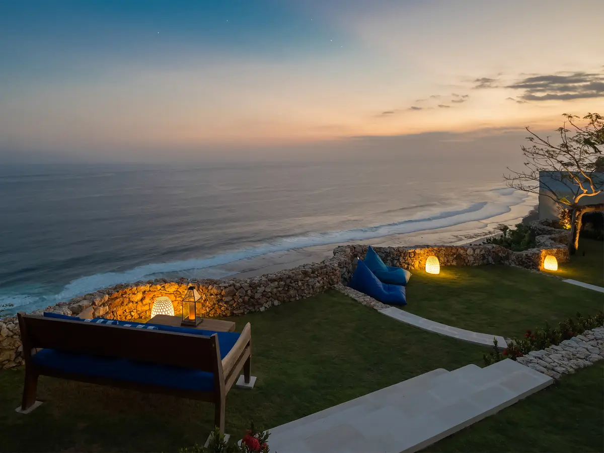 Sol y Mar - Relaxing view of the ocean at sundown