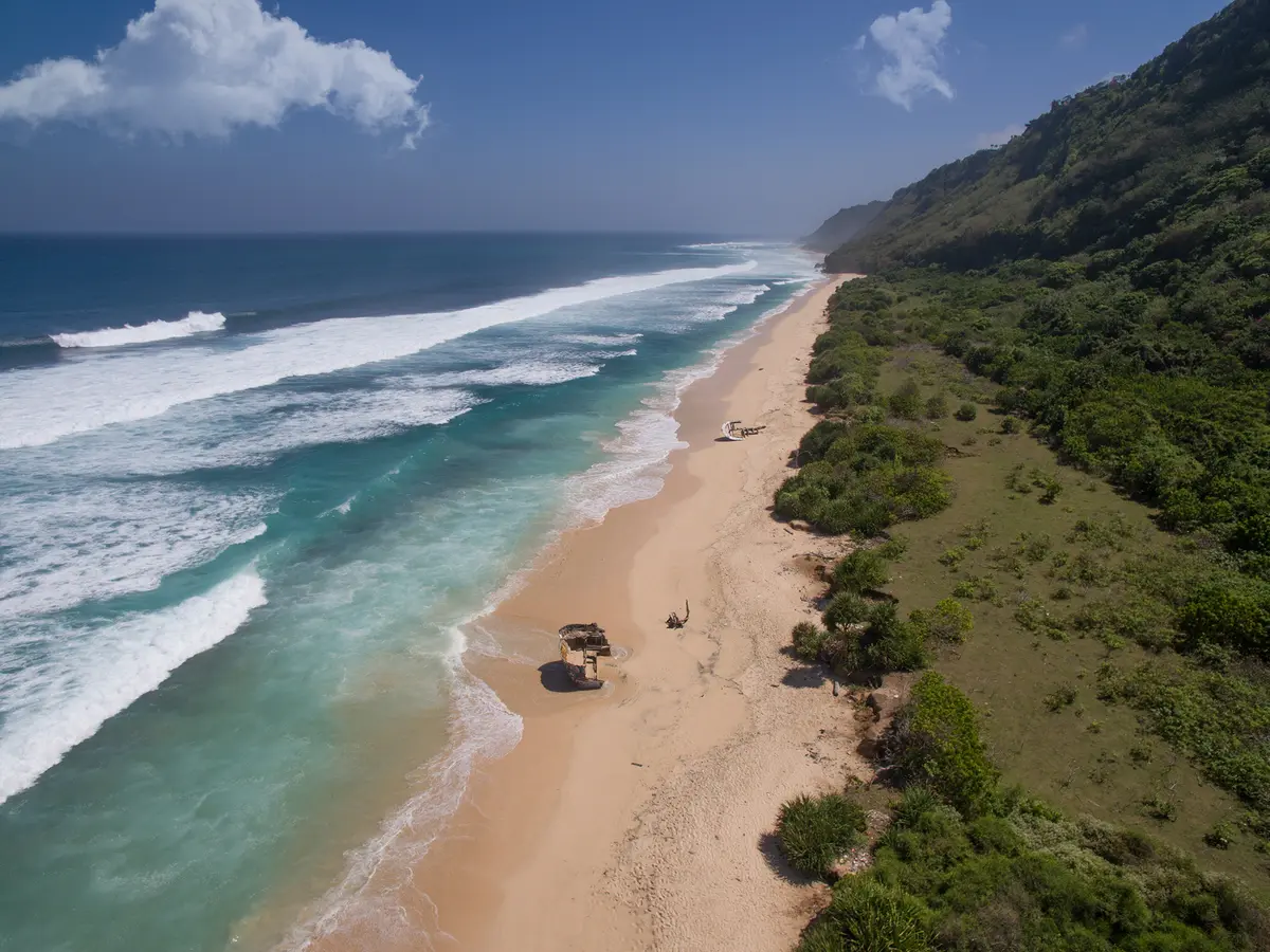Sol y Mar -  The captivating Nunggalan beach