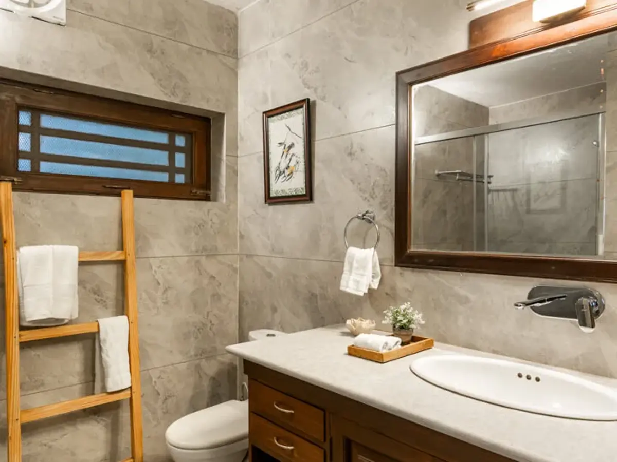 Wakefield Estate - Bathroom 5
