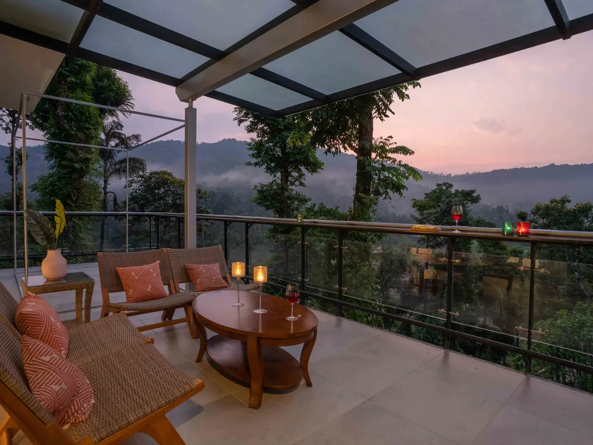 Whispering Waters Villa - Balcony