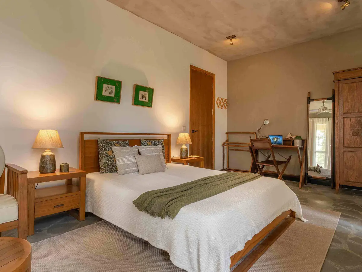 Whispering Waters Villa - Bedroom Area 2