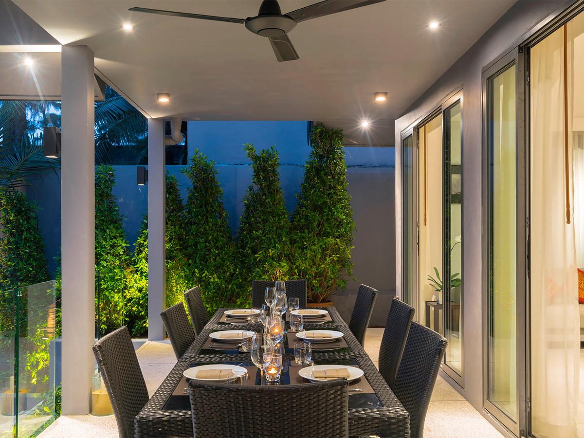 Infinity Blue Phuket - Semi open air dining area