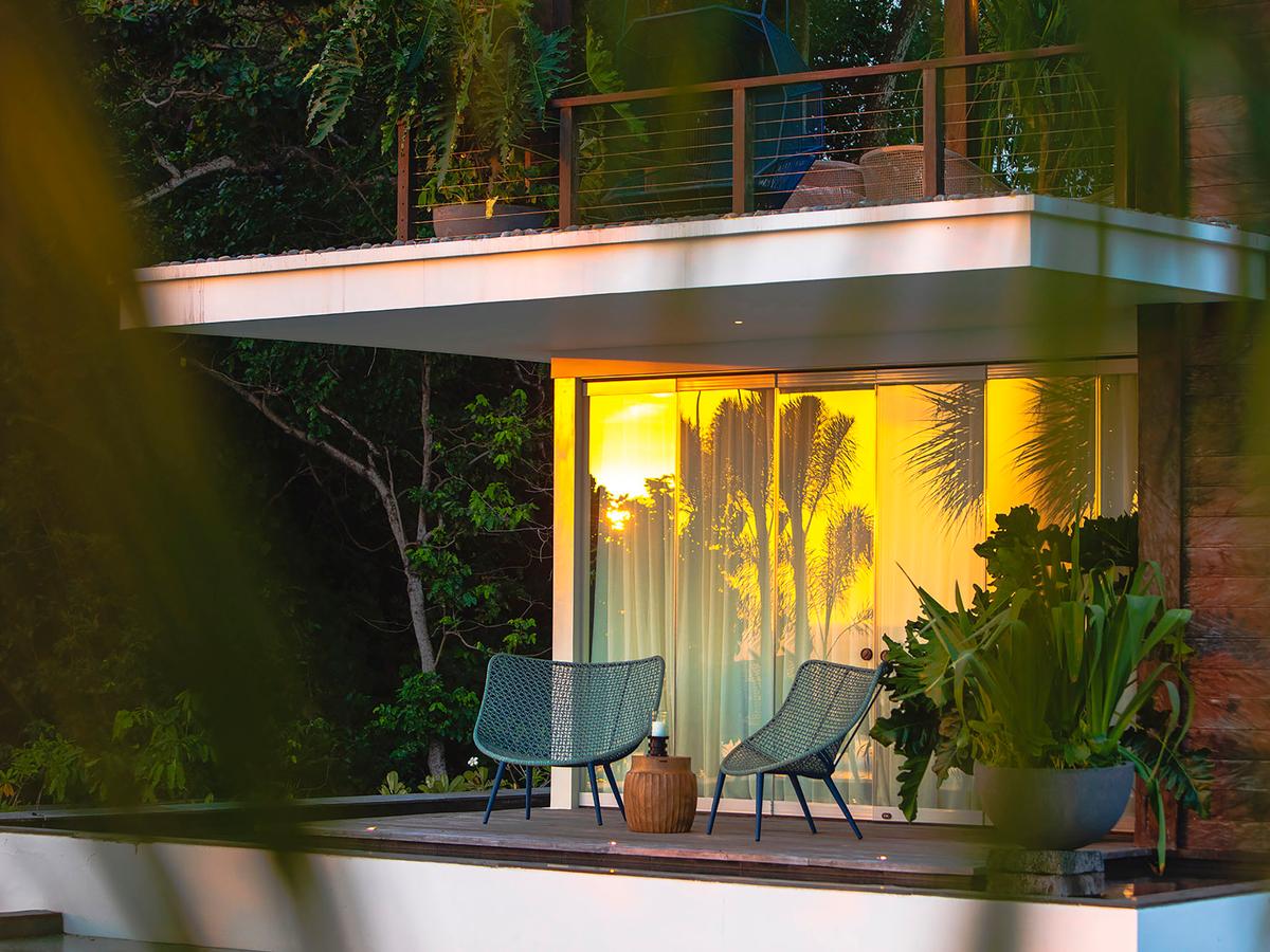 Noku Beach House - Guest bedroom terrace
