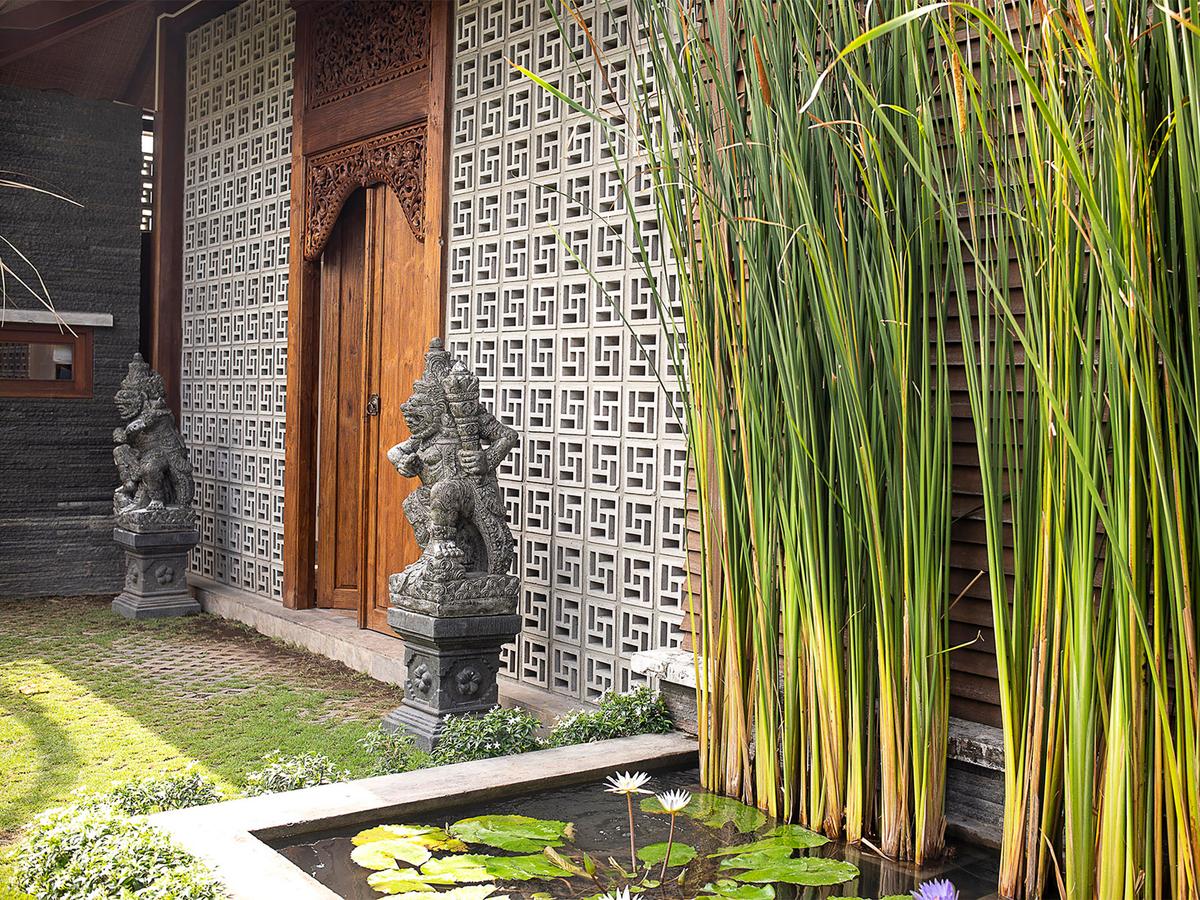 Villa Indrani - Villa entrance