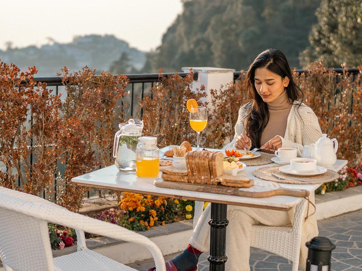 Breakfast with a view | Airyland Estate, Mussoorie
