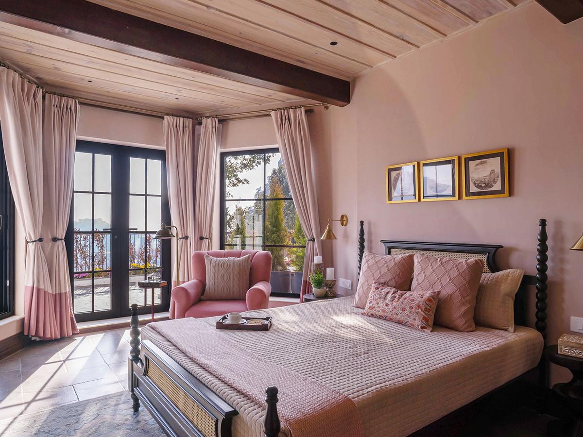 Bedroom with French windows - Airyland Estate, Mussoorie