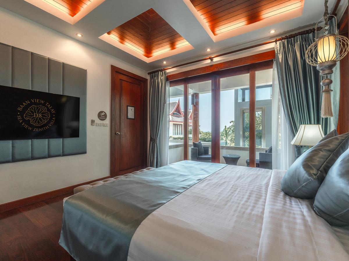 Sea View Zenith - Restful bedroom with terrace