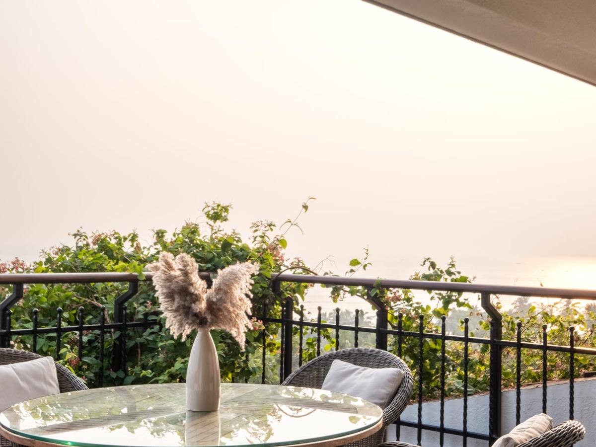 Belas Casas - Balcony 1