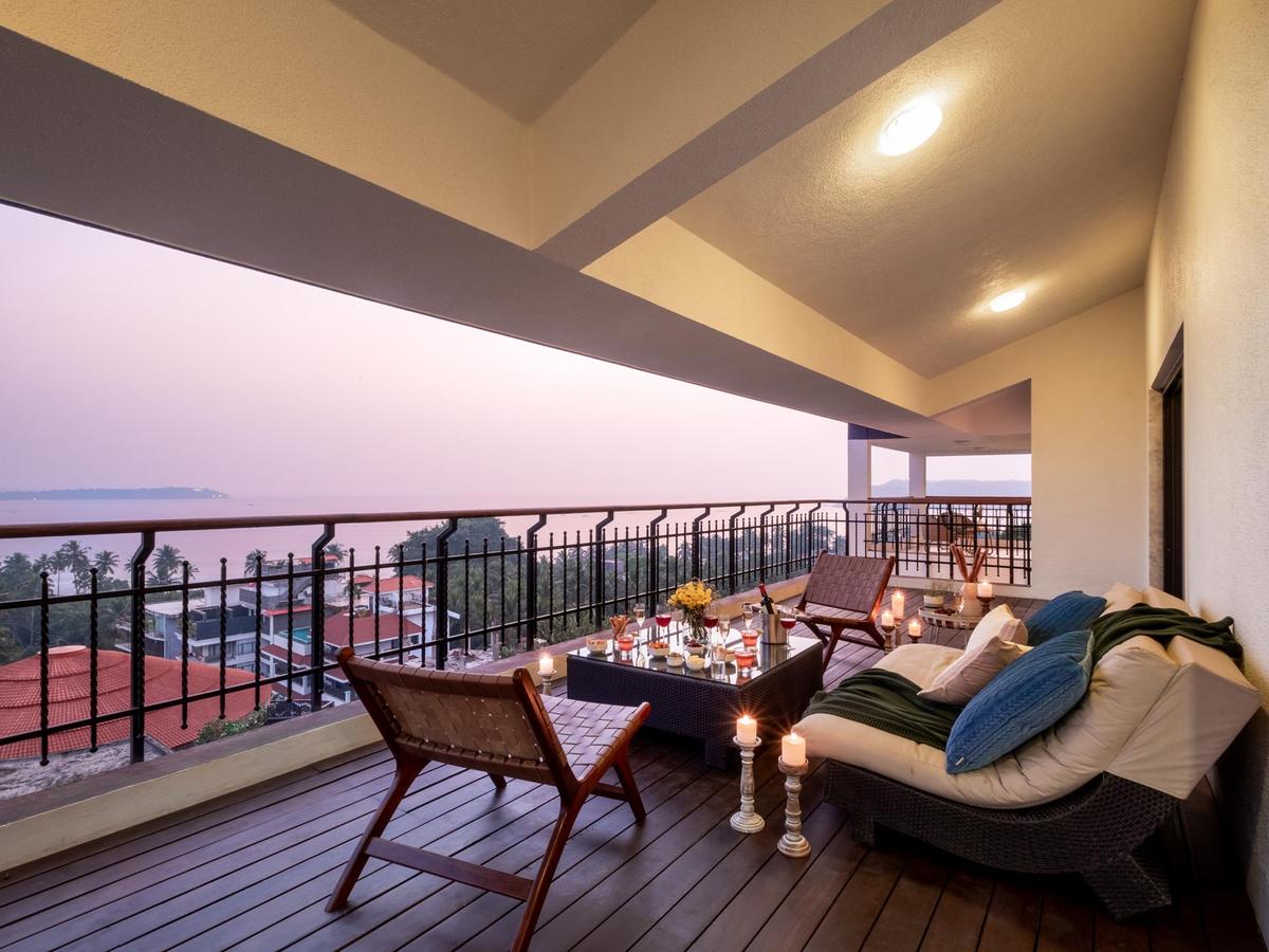 Belas Casas - Upper deck