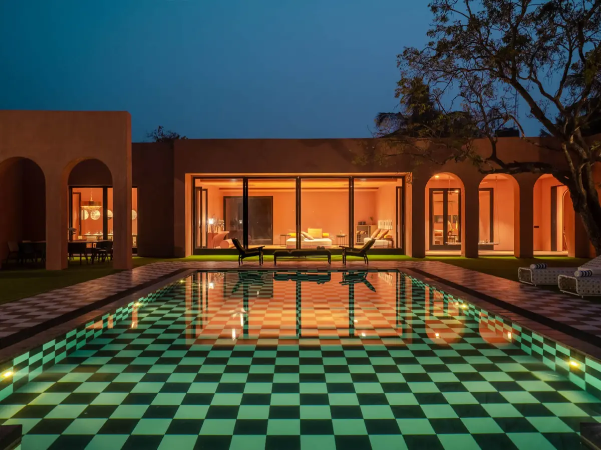 Night Facade | Casa Del