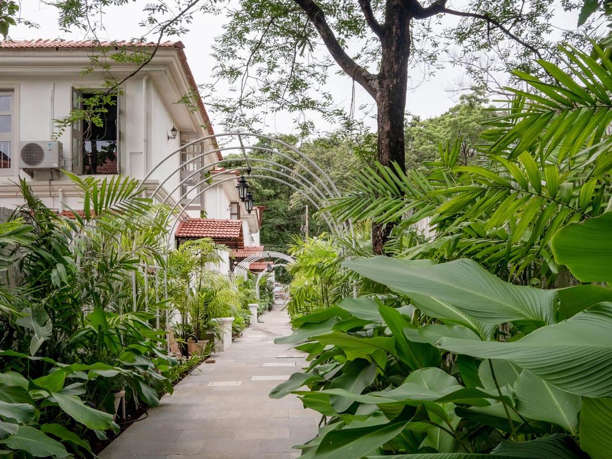Castello Villa 3 - Common Pathway Villa View