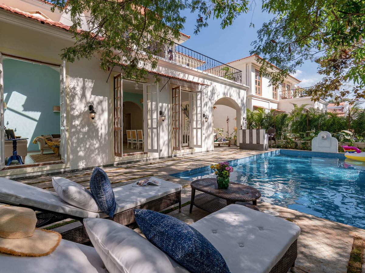 Colina - Villa D - Poolside