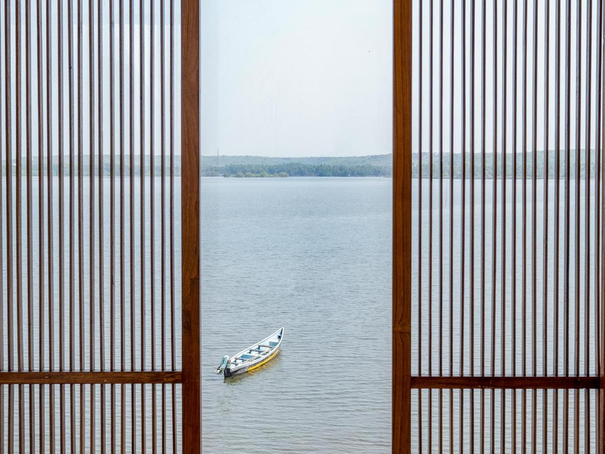 Glasshouse On The Bay - Sea view