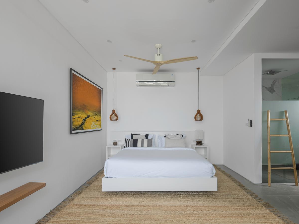 Golden Lotus - Villa Vie - Cosy third floor bedroom