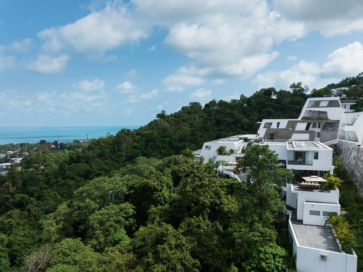 Golden Lotus - Villa Vie - Opulent mountainside luxury villa