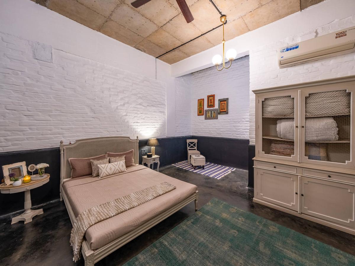 Greystone Manor - Luxury Bedroom