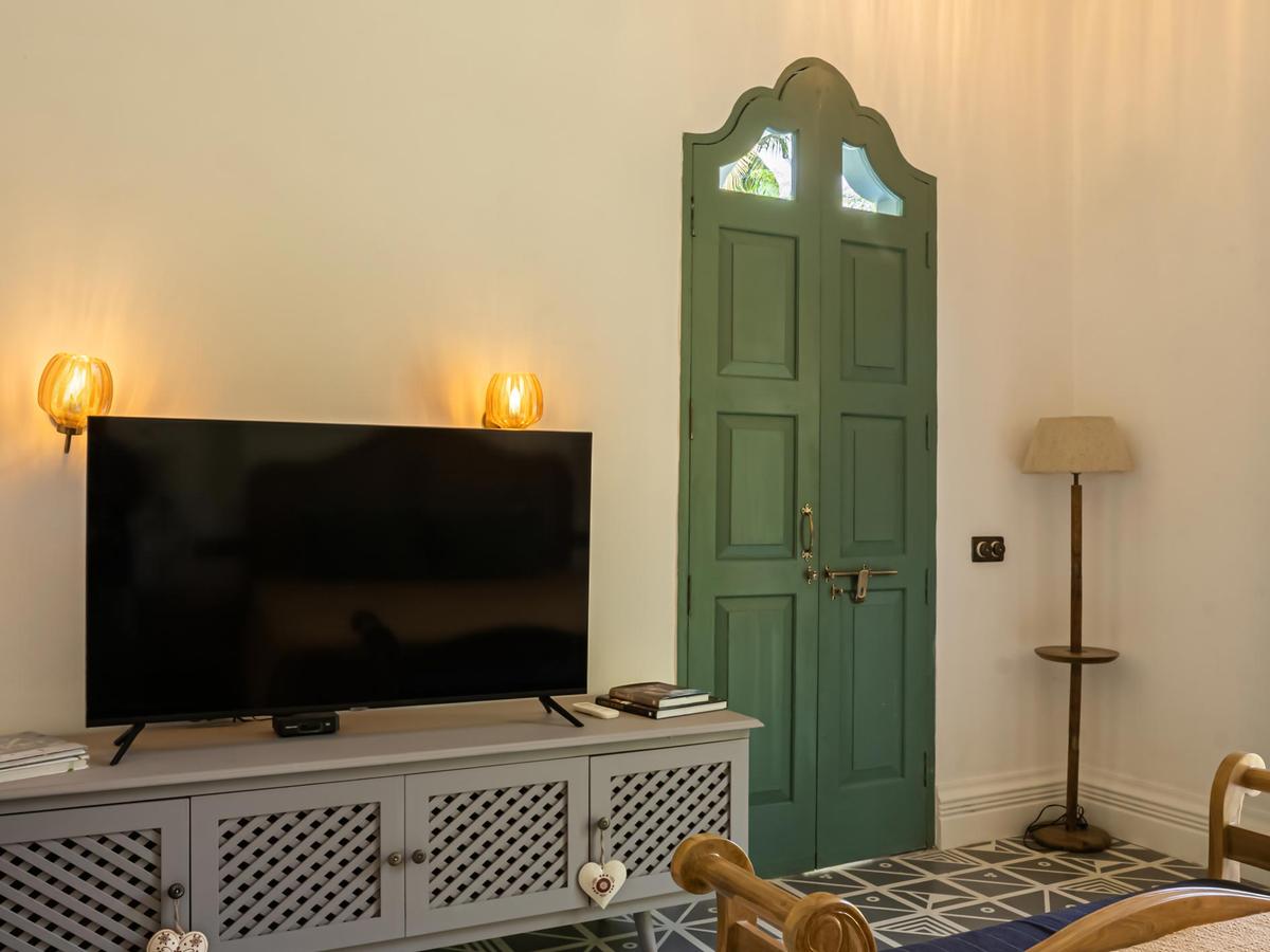 Luxury rooms for rent in Goa | Maison 9