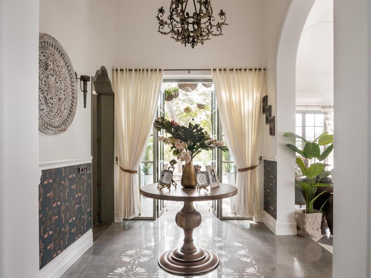 Maison 9 - Foyer View