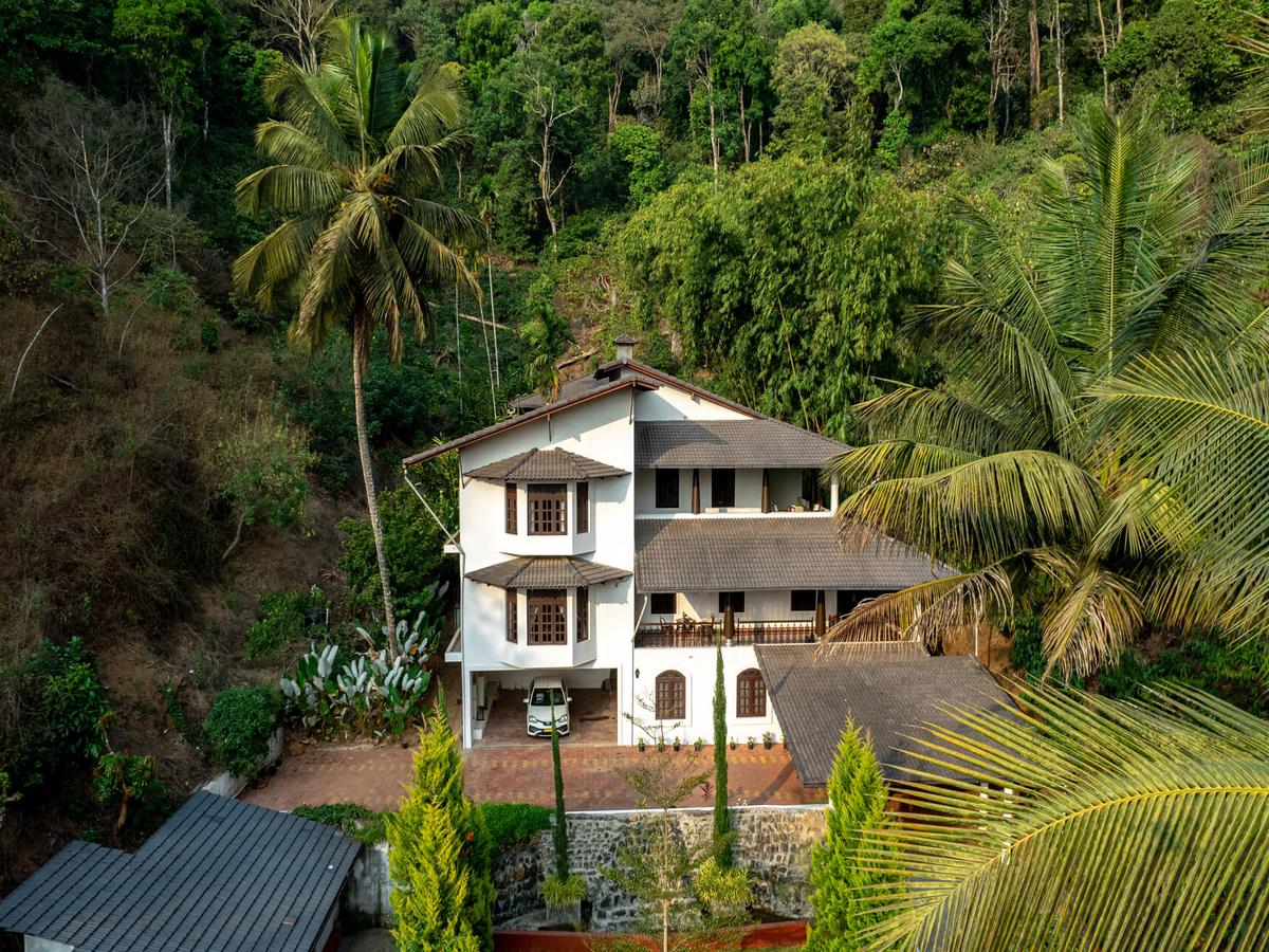 Luxury Villa in Coorg | NP Villa - Lohono Stays 