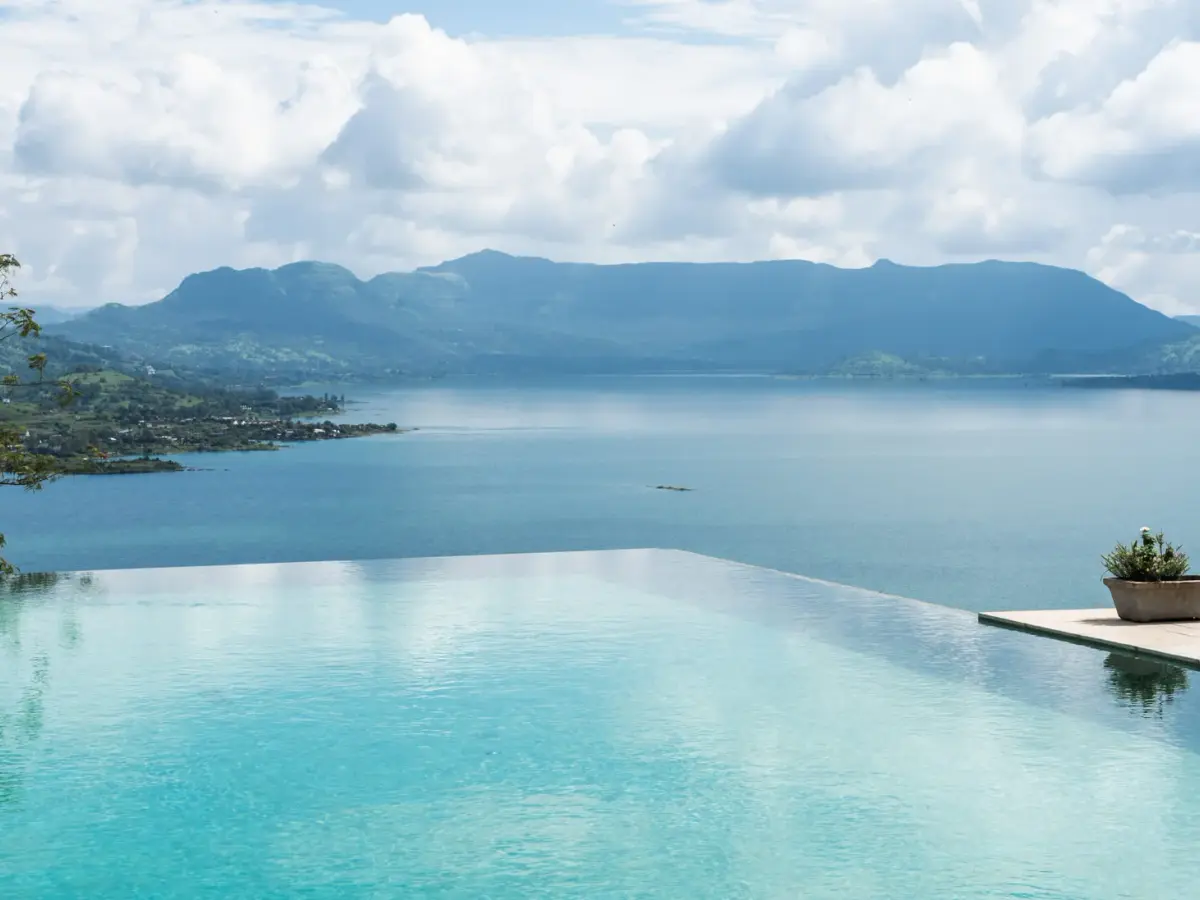 Om Anantha - Infinitum - Living area