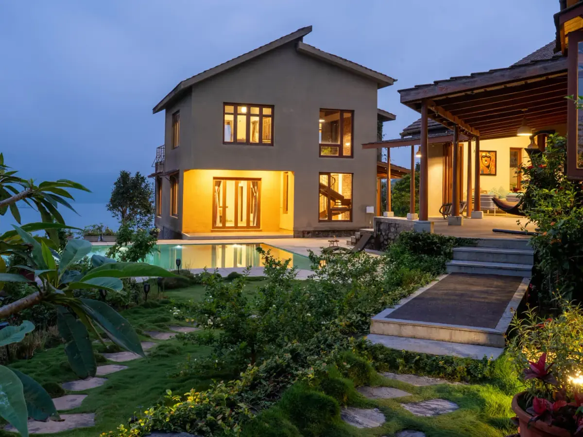 Evening Facade | Om Anantha - Infinitum