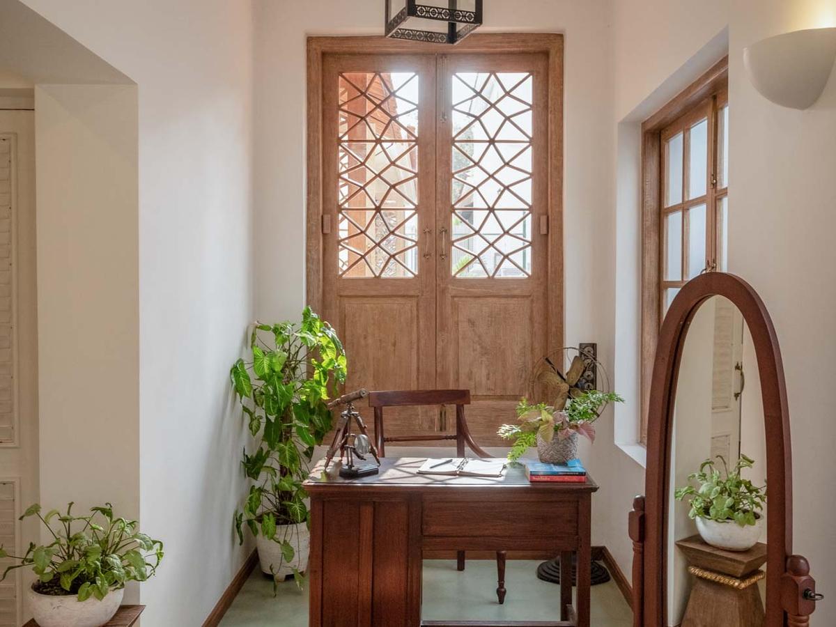 Fonteira Villa E - Wooden Furniture