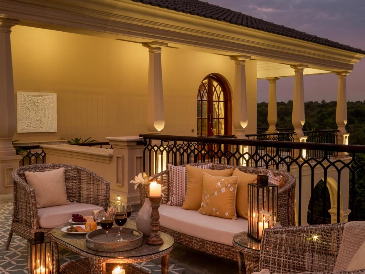 Sacri Borod Hill 7 - Terrace seating