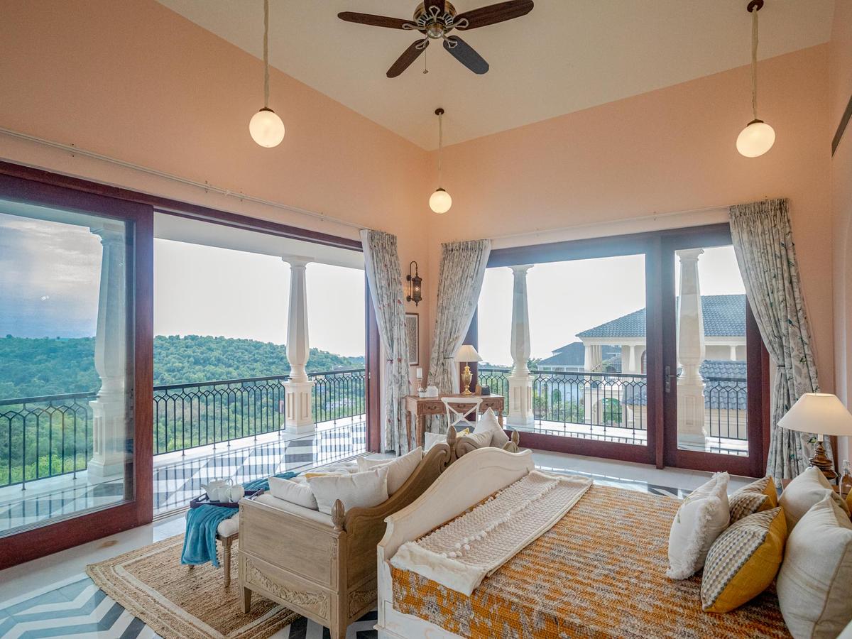 Sacri Borod Hill 9 - Bedroom Outdoor View