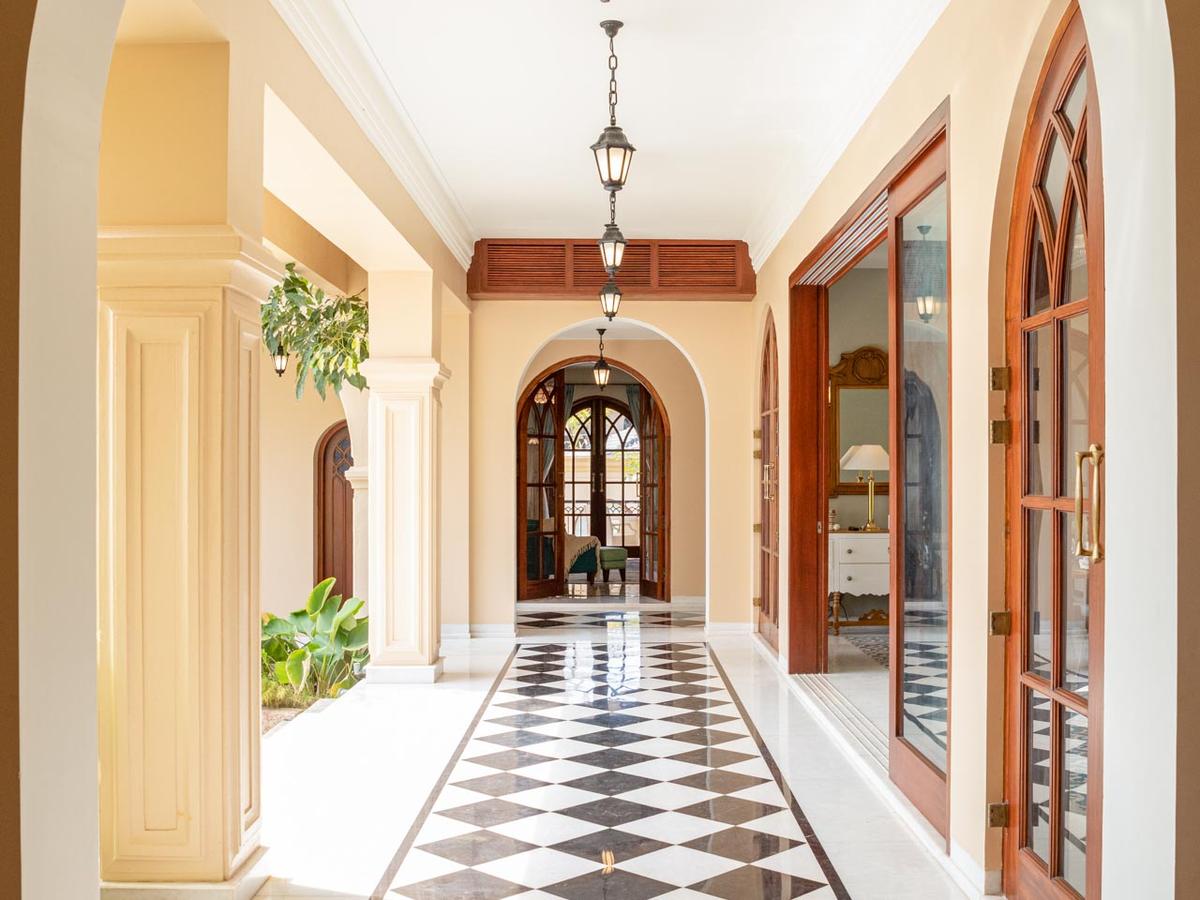 Sacri Borod Hill 9 - Passage