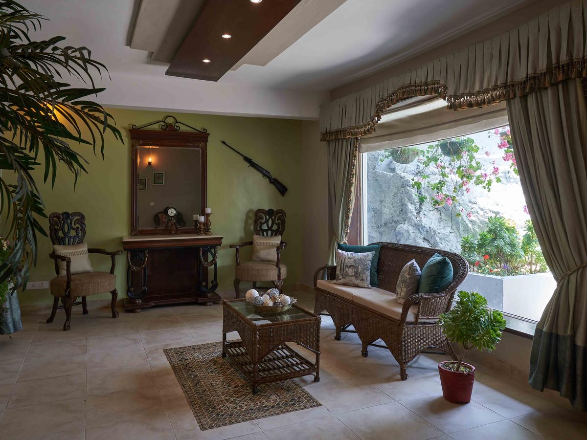 Soni Estate - Verandah