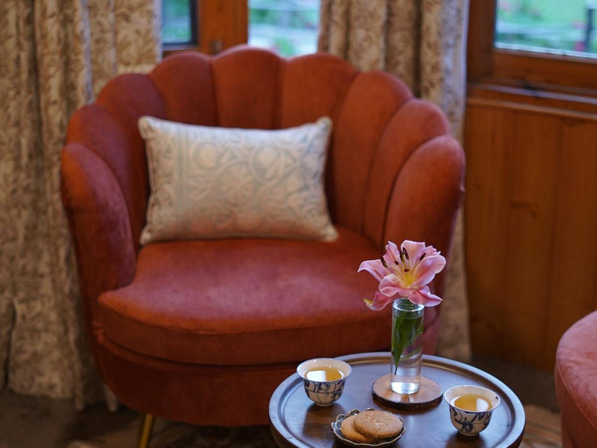Zaznar - The Red Cottage - Bedroom seating