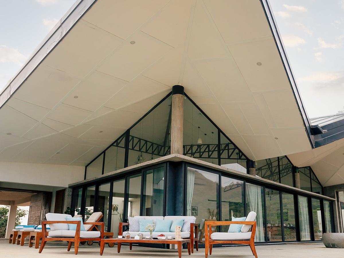 Trisara - Outdoor seating