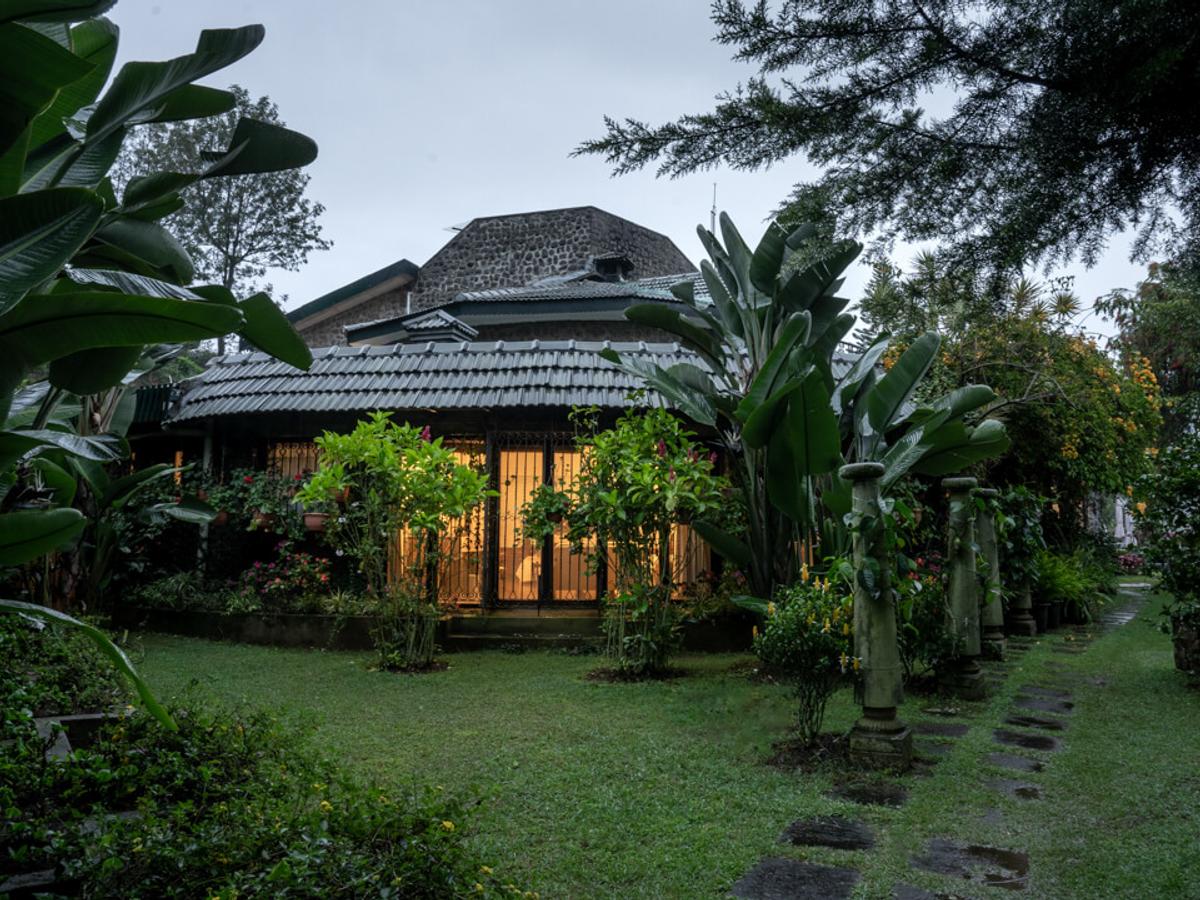 Facade Night | Valora Estate - Coonoor