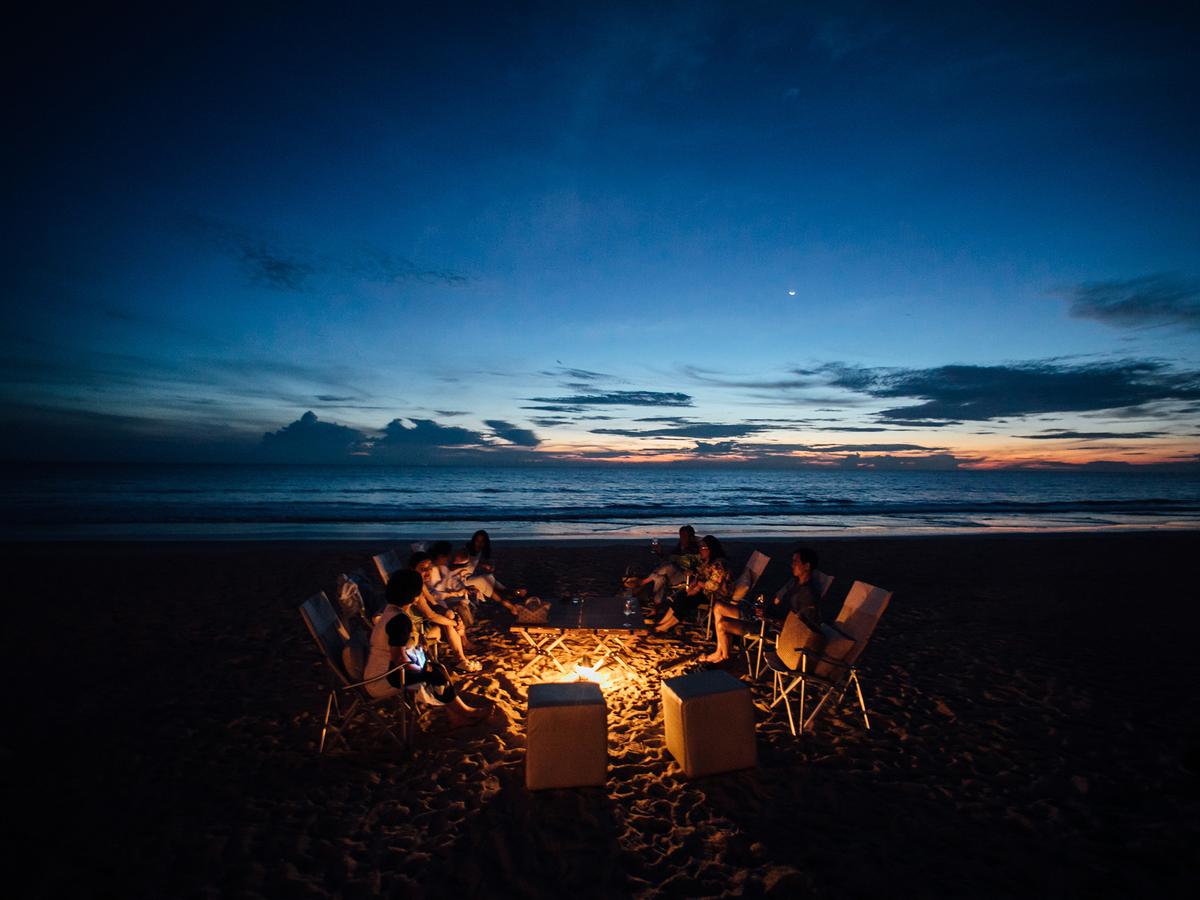 Veyla Natai Residences - Cosy bonfire at the beach