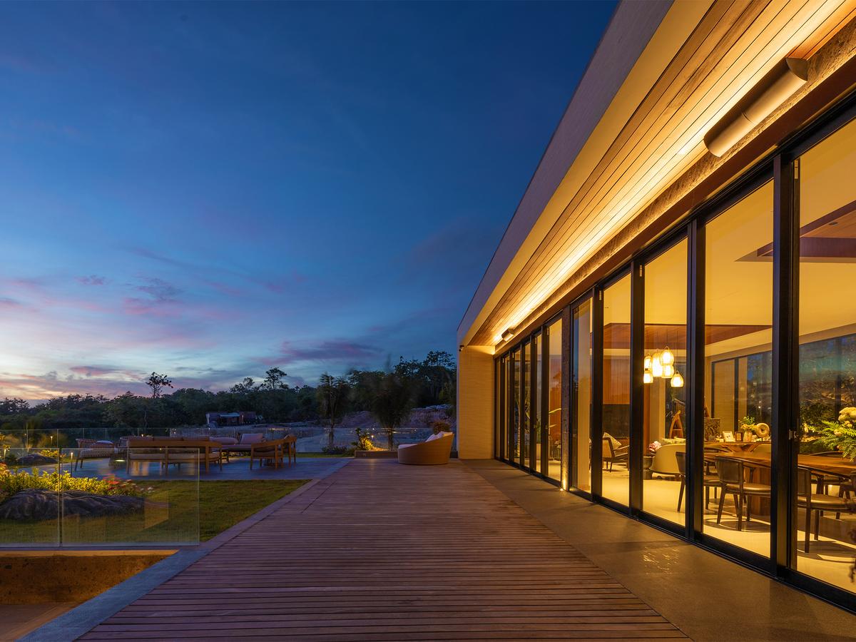 Villa BIE - Captivating scenic nightfall