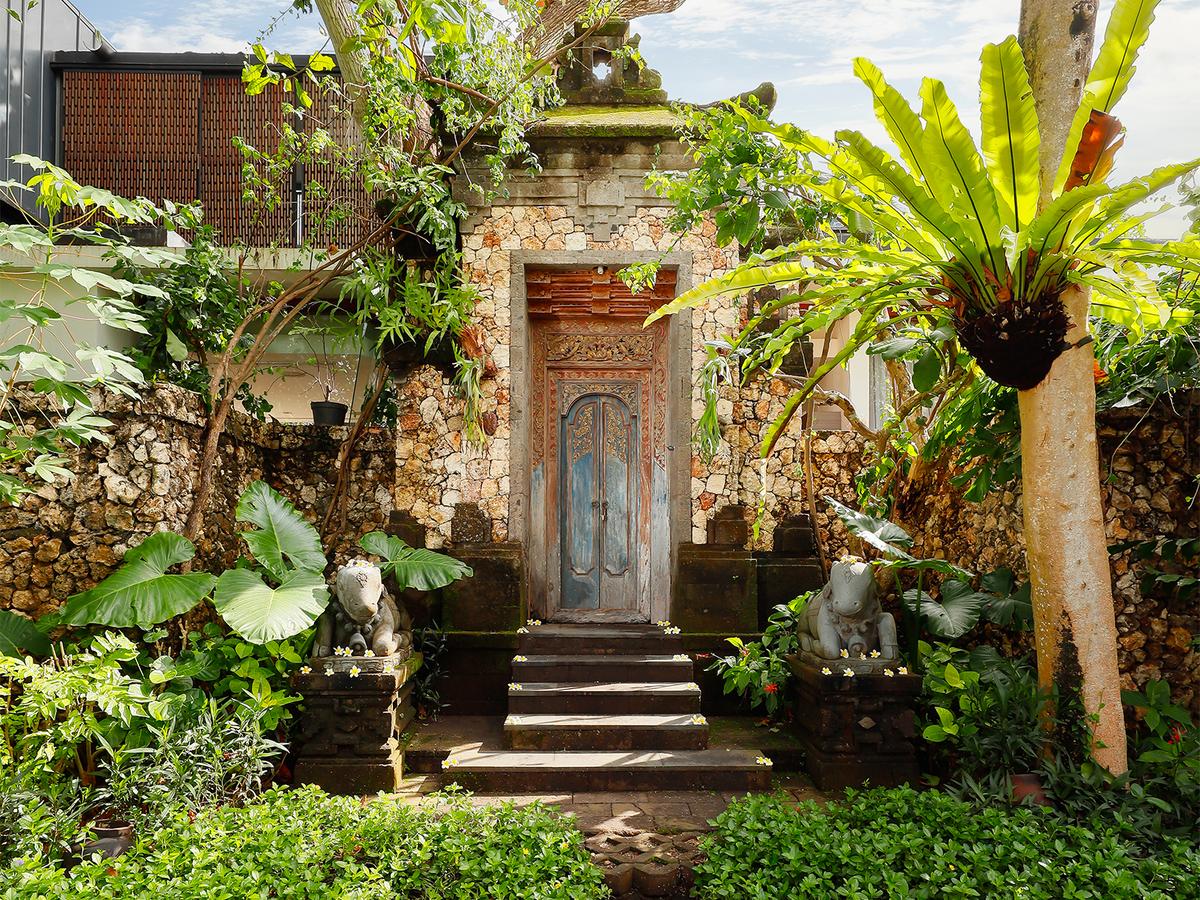 Villa Svarga - Landscaped garden