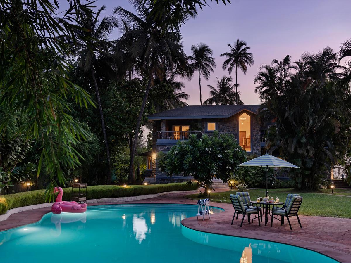 Waves - Poolside in the evening