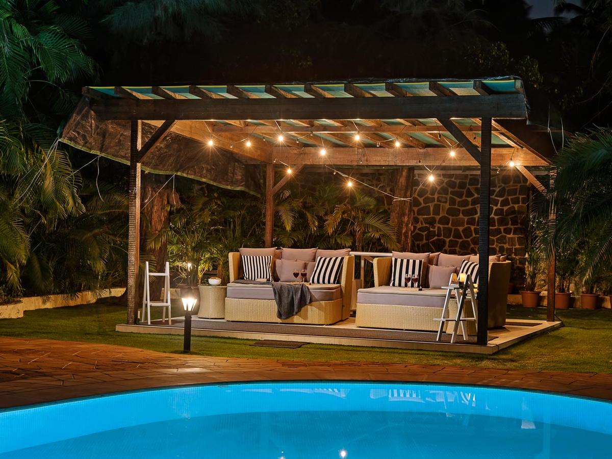 Waves - Gazebo at night