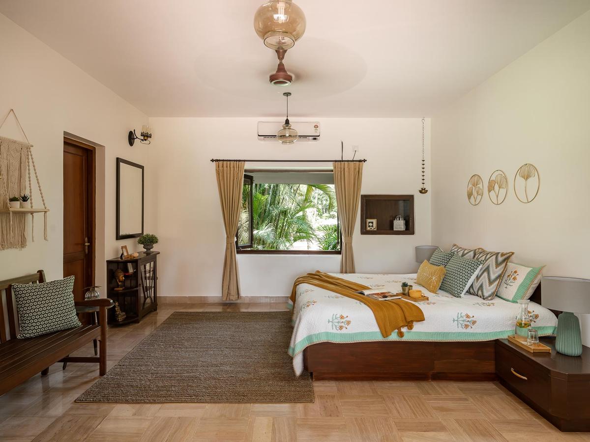 Waves - Bedroom 3