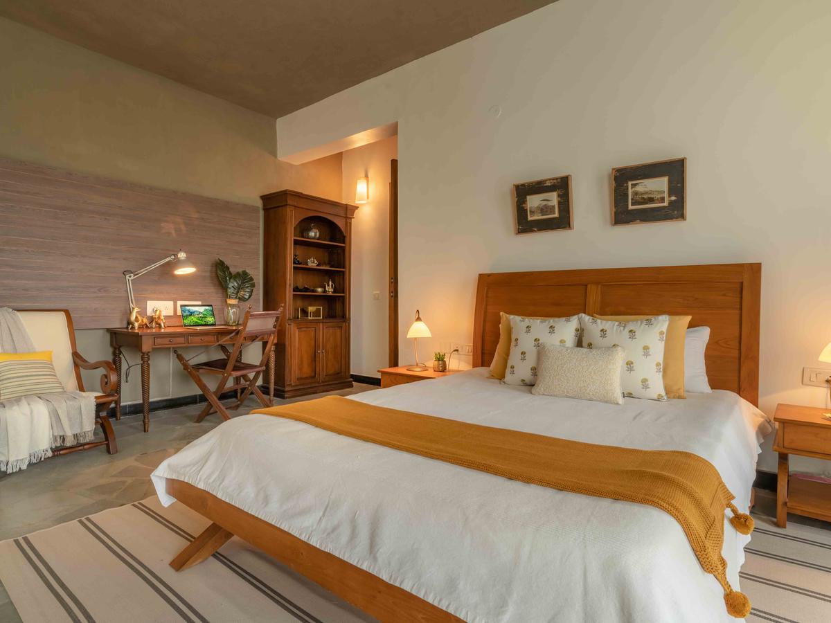 Whispering Waters Villa - Bedroom 3