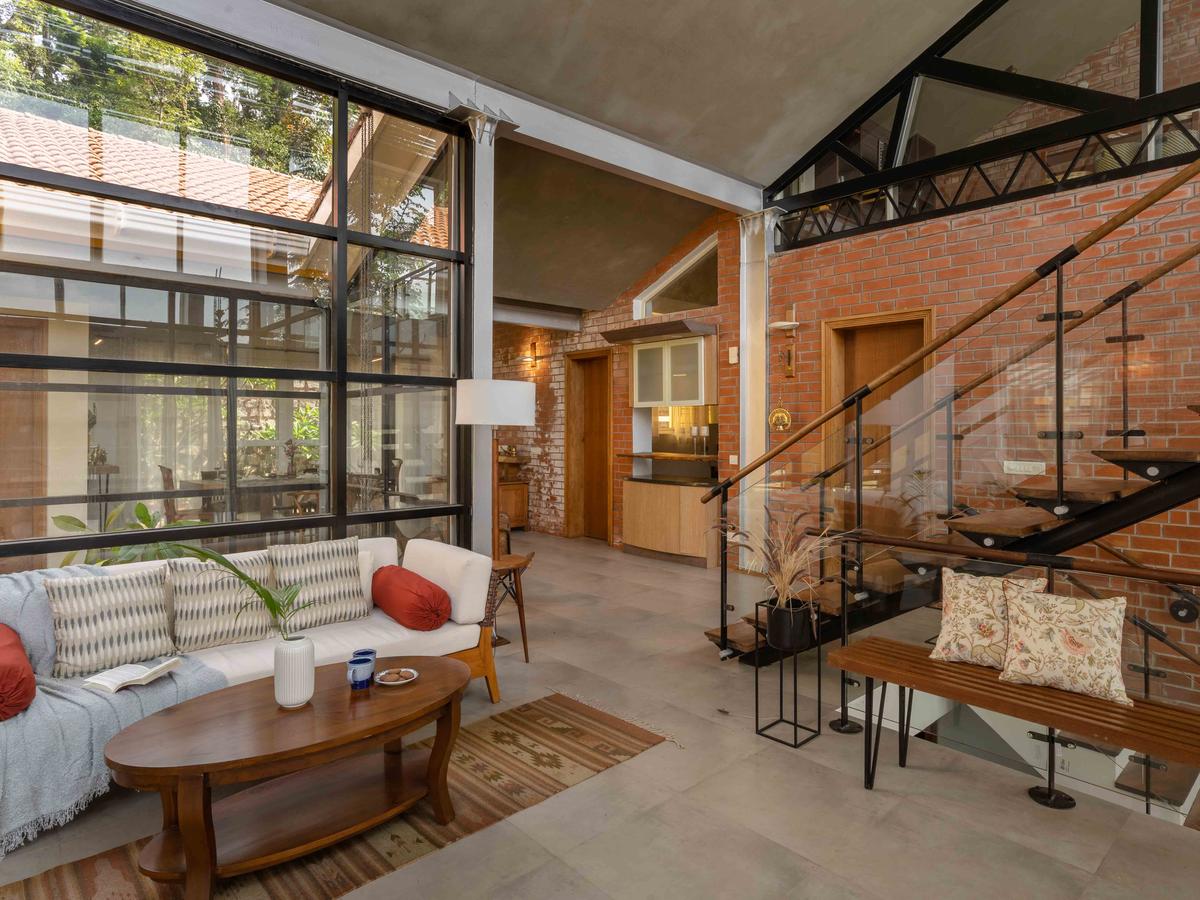 Whispering Waters Villa - Living Recreational Area 1