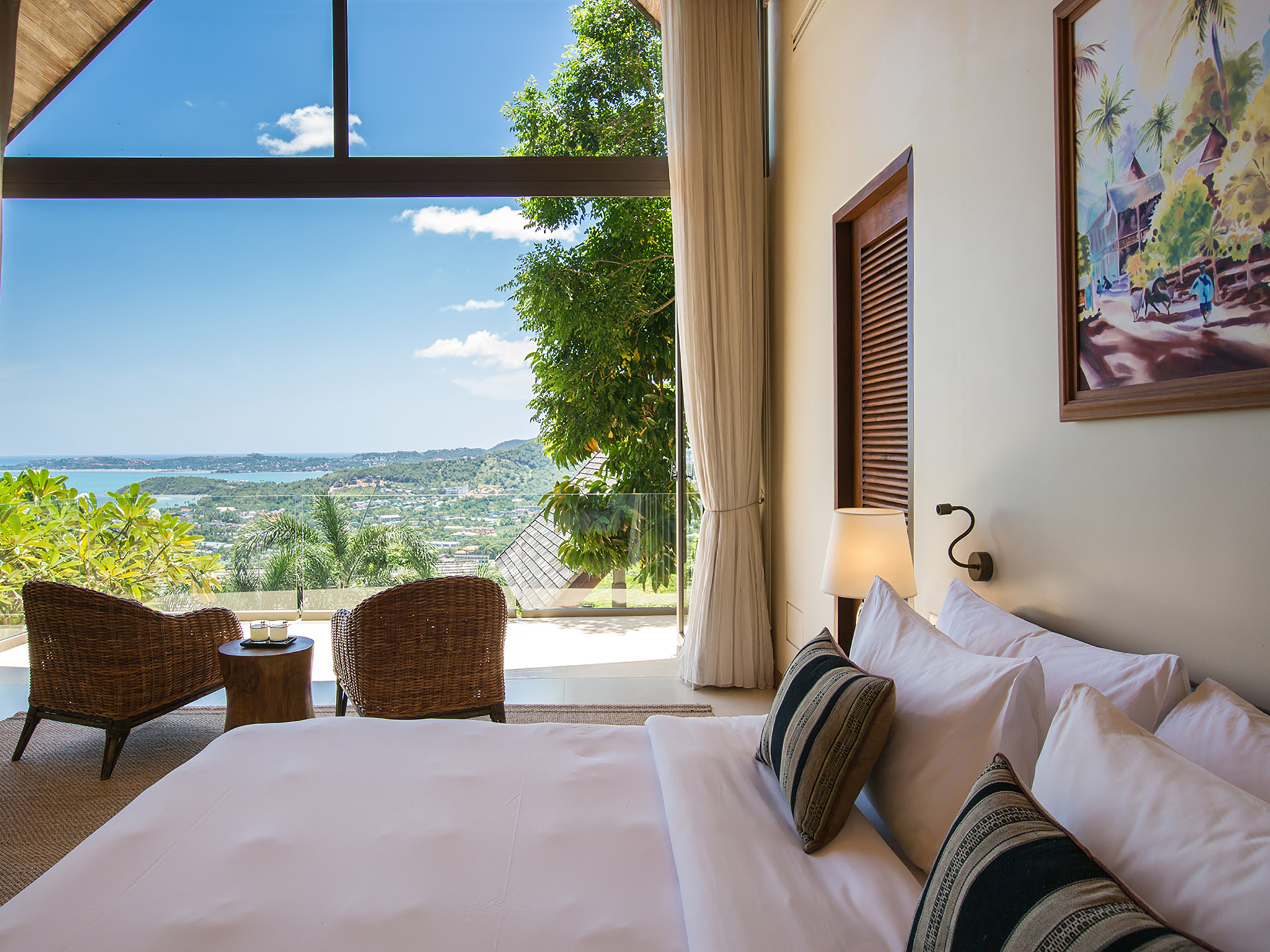 Villa Atulya - Bedroom one with beautiful view