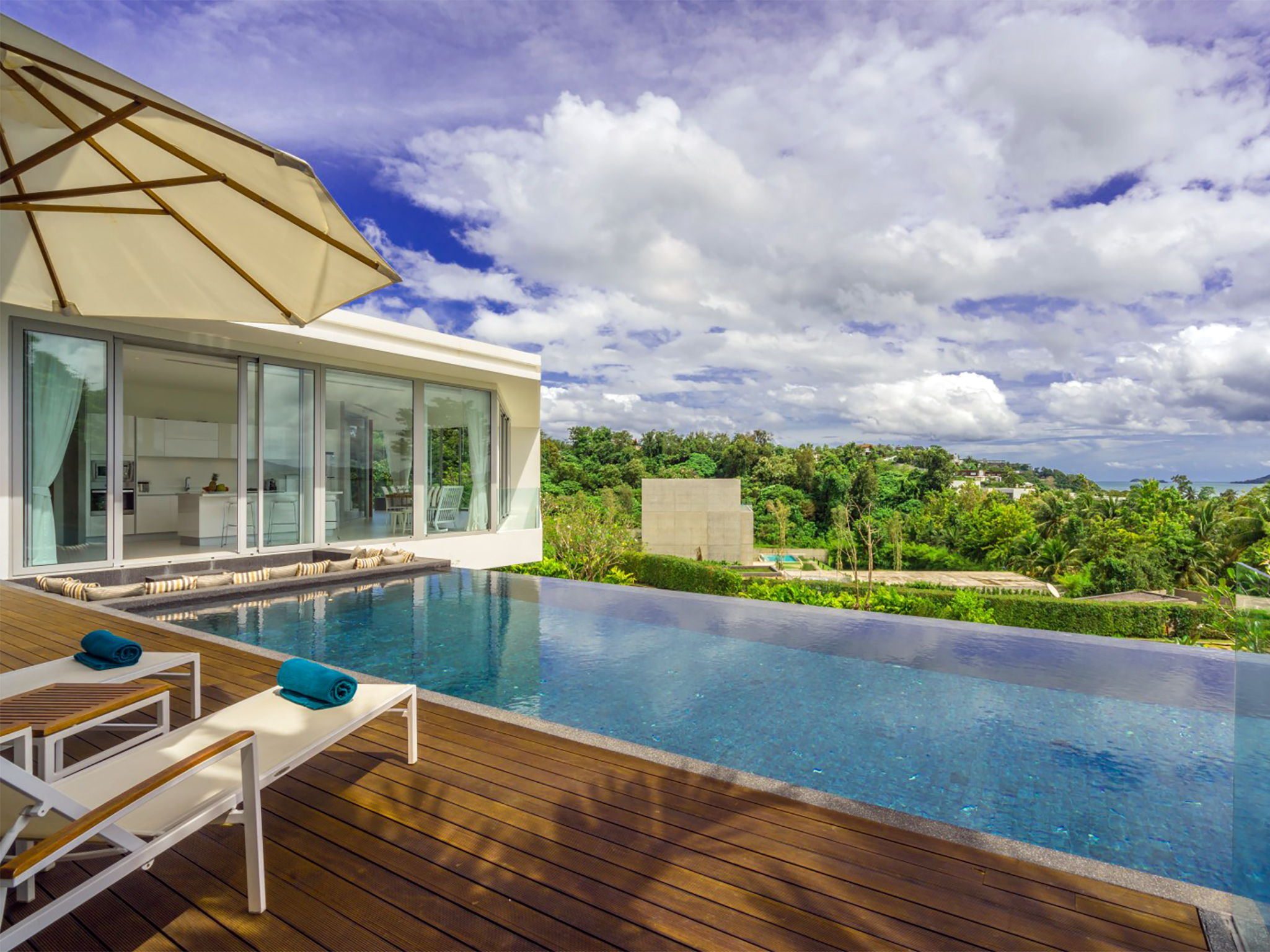 Villa Abiente - Stunning view from the pool