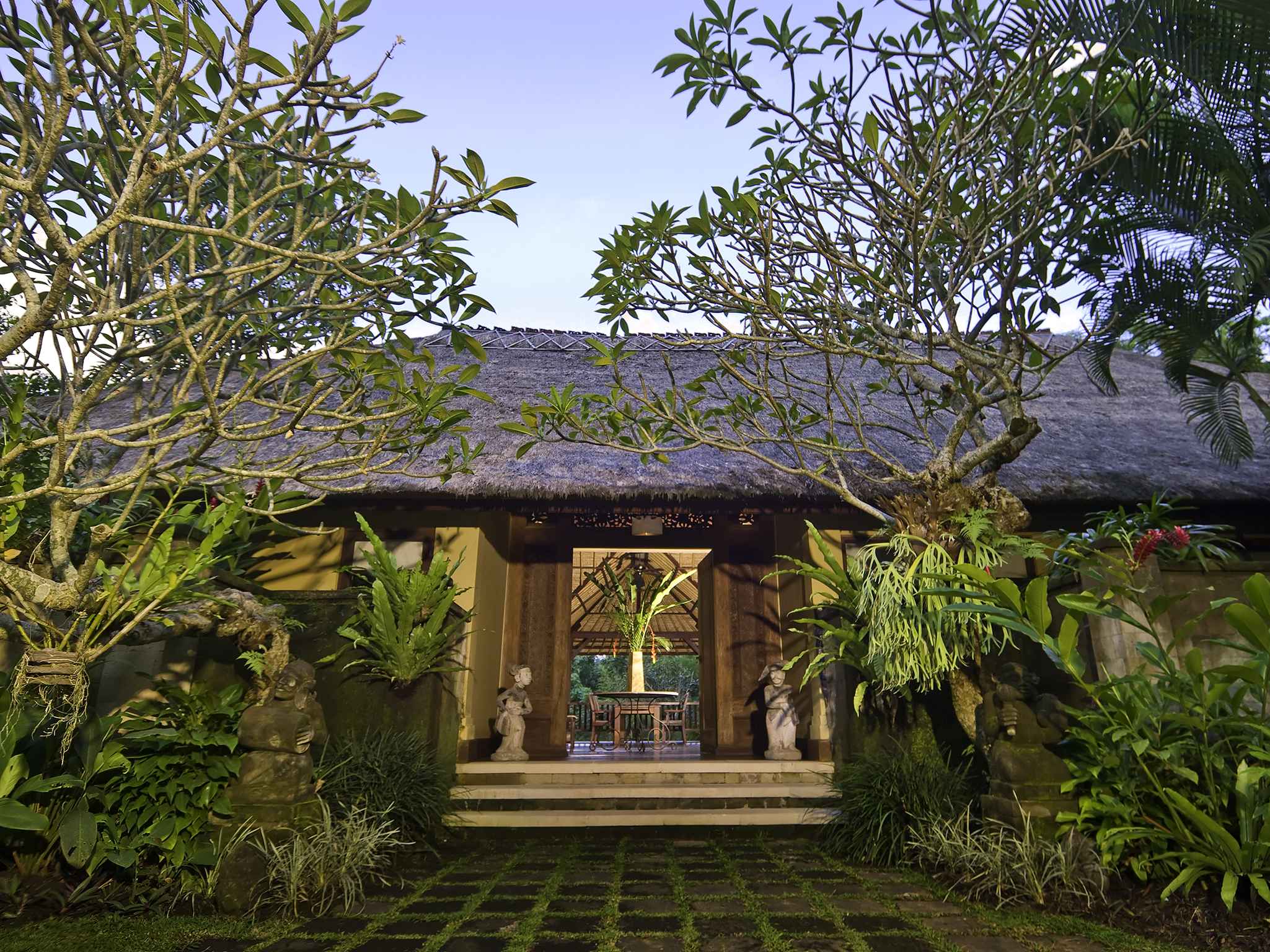 Villa Alamanda - Entrance