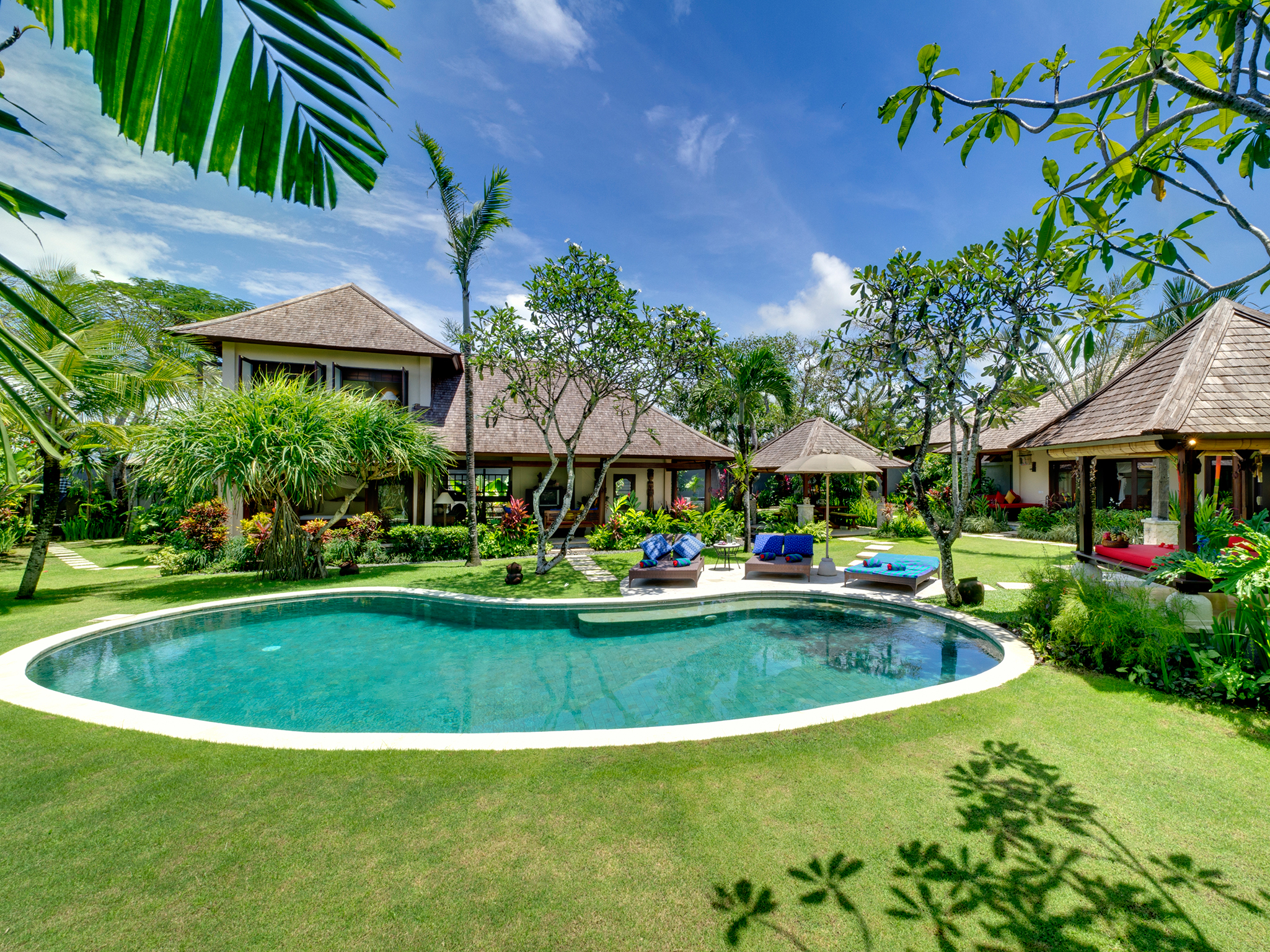 1. Villa Kakatua - Villa, pool and gardens