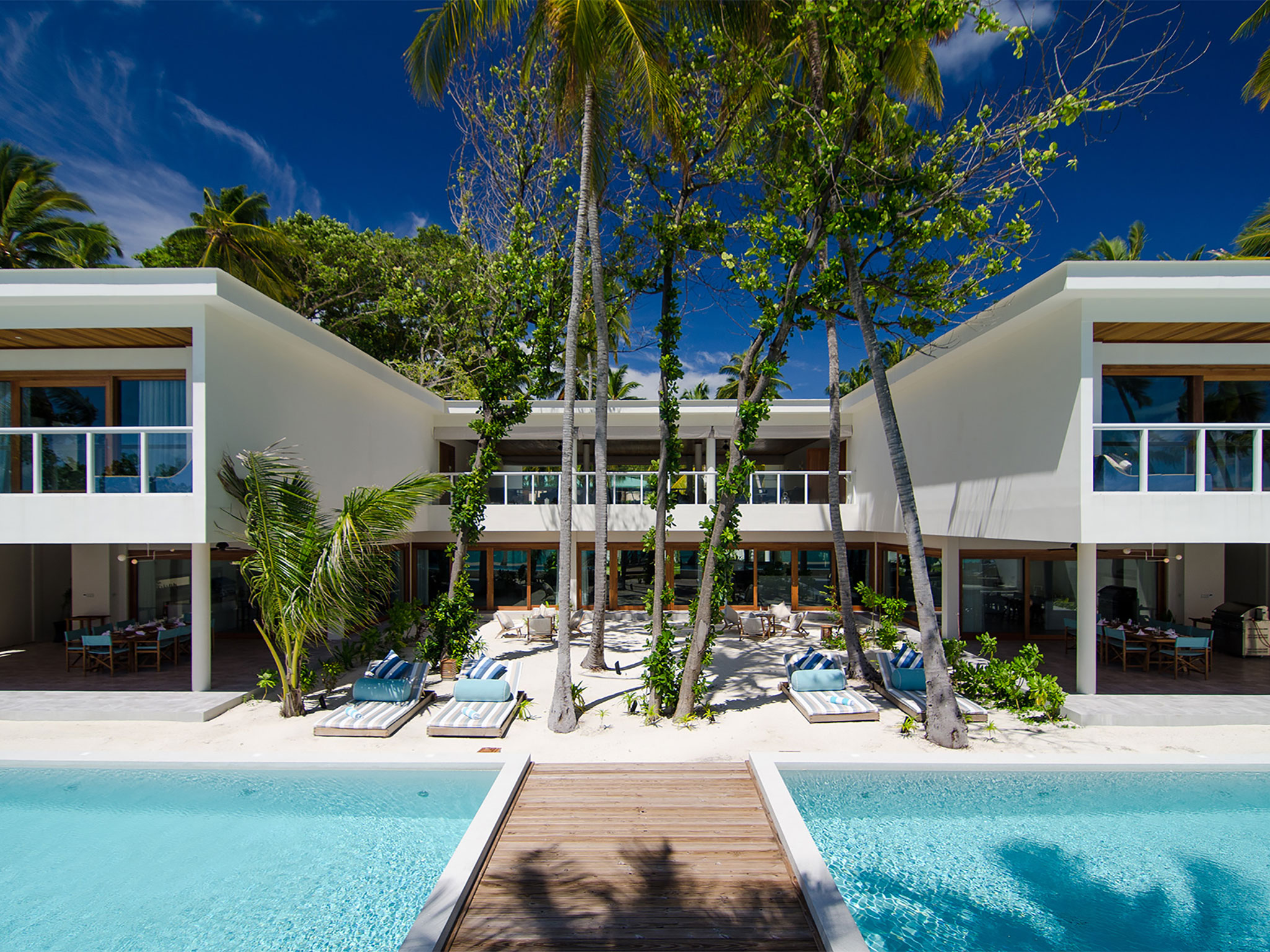 The Great Beach Villa Residence - Modern edge