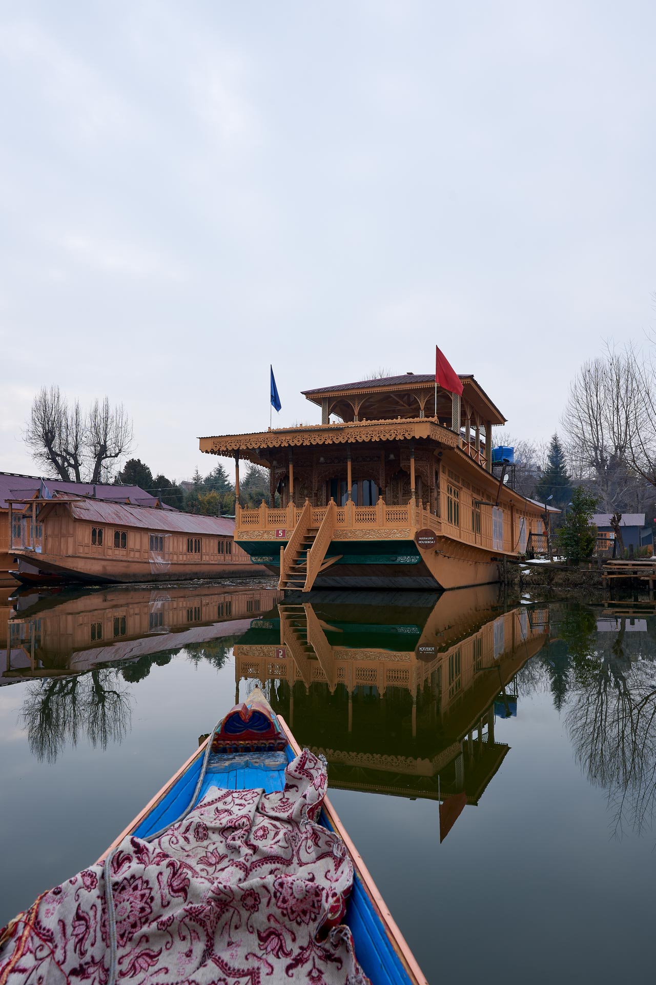 Harmukh Houseboat - Nigeen Lake